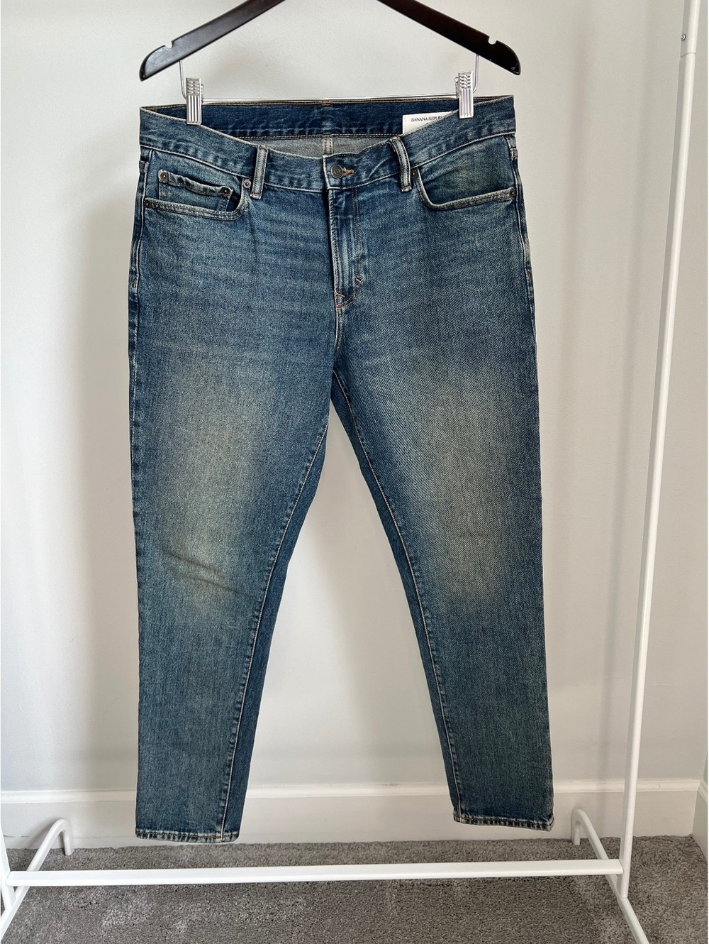 Banana Republic Men’s Standard Jeans Slim Fit 34x30 Medium Wash Denim